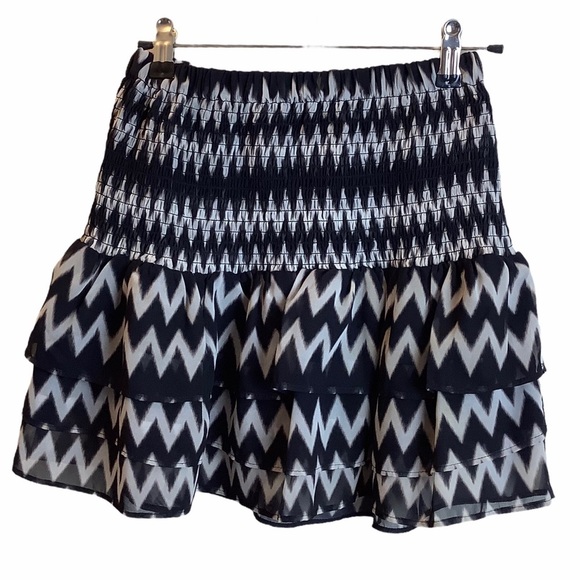 NWOT BUNDLE H&M Mini Skirts Size 4 Pull On Chiffon - Picture 3 of 11